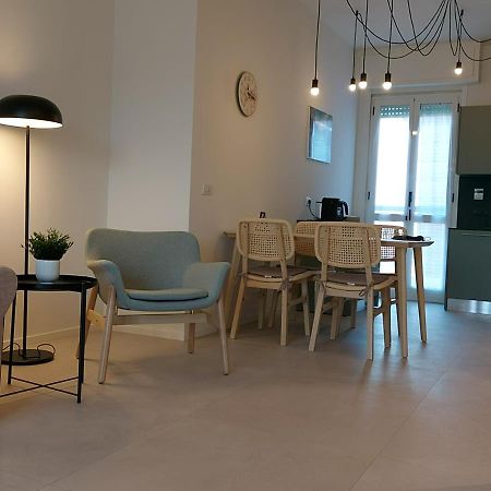 Suite Rent Milan 3 Exteriör bild